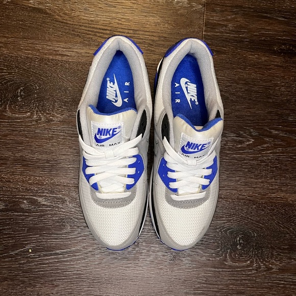 Brand new Nike Air Max - Picture 2 of 7